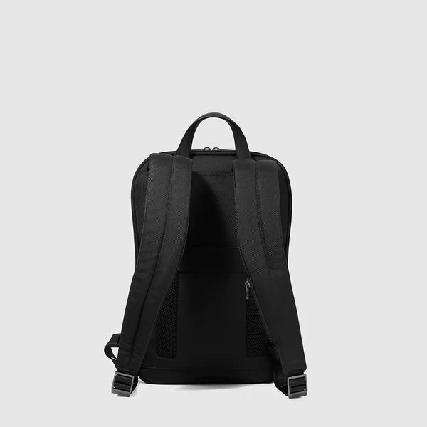 Zaino sottile porta pc e porta iPad® in tessuto e pelle con tasca per AirPods® - Brief 2 - Piquadro