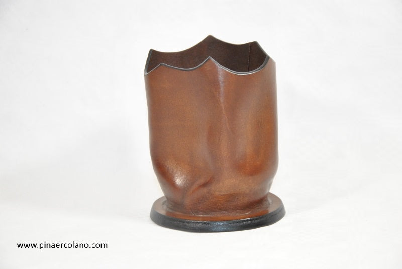 Bicchiere porta penne da scrivania in cuoio Massello