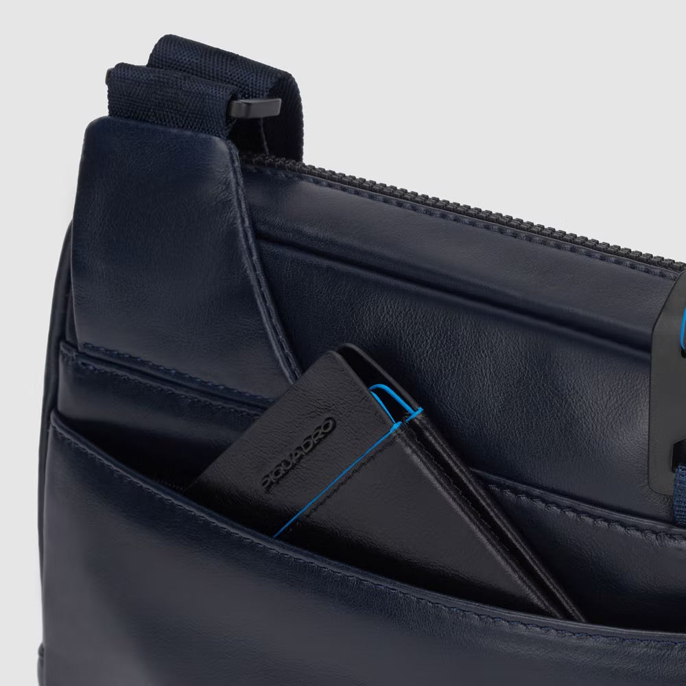 Borsello mono spalla in pelle 27 cm porta tablet - Revamp - Piquadro