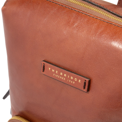 Zaino donna in pelle piccolo con tasca frontale -Iolanda- The Bridge