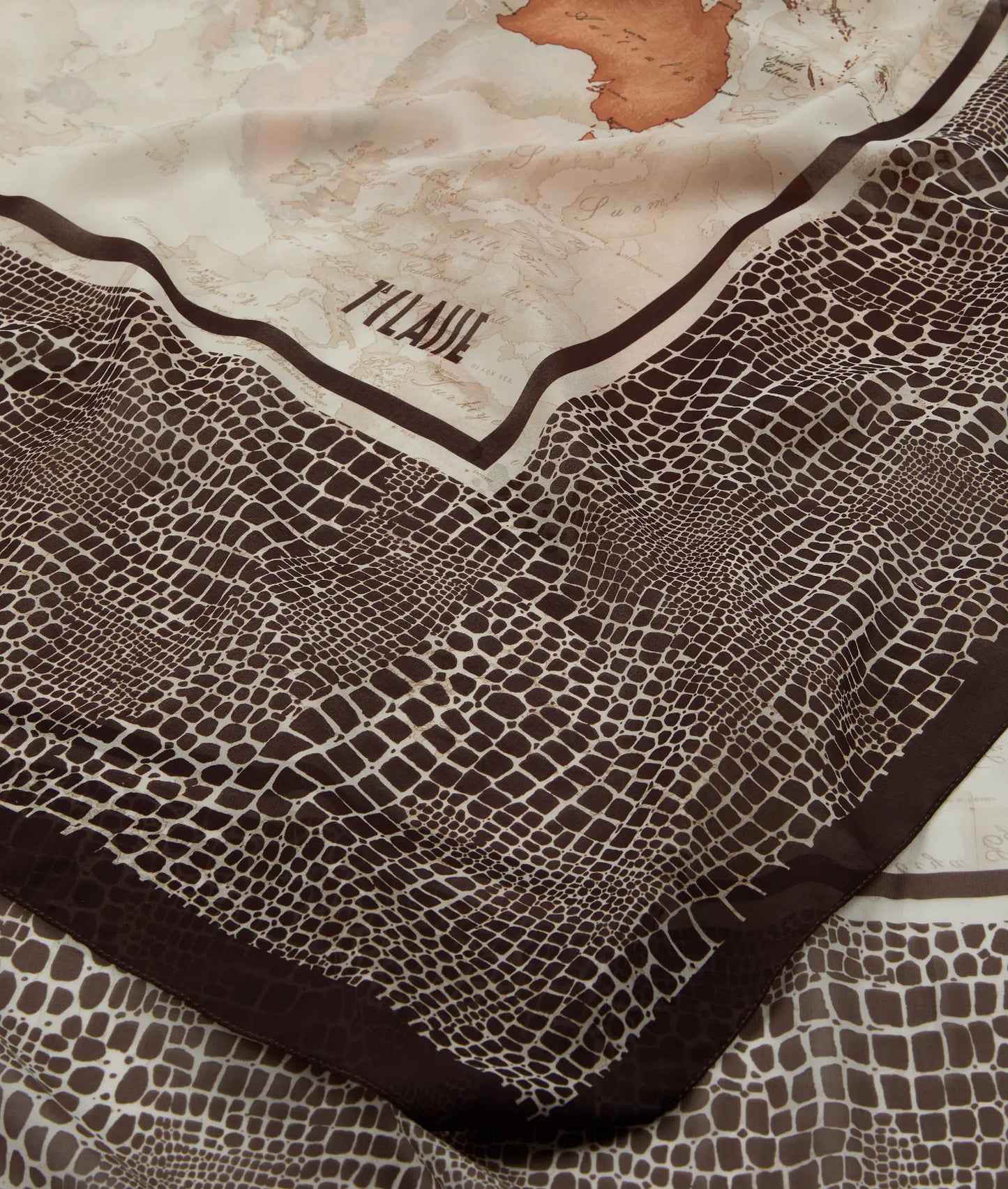 Maxi foulard con stampa Geo Cocco 130x130cm  - Alviero Martini Prima Classe